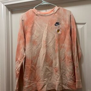 Nike Peach Cream Tie-Dye Crewneck Sweatshirt with Daisy Patch